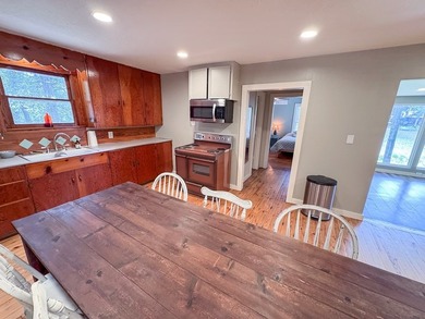 Good vibes cabin on the lake! Located in the gated and private - photo 31