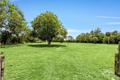 Located just minutes from Wellington's world-renowned horse show - photo 4