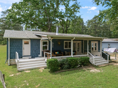 Cute cottage in a PRIME location, right by the Island! - photo 22