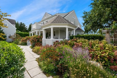 Presenting an offering of rare distinction. Refined coastal - photo 11