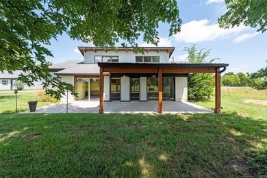 (private lake, pond, creek) Home For Sale in Big Cabin Oklahoma