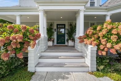 Presenting an offering of rare distinction. Refined coastal - photo 12
