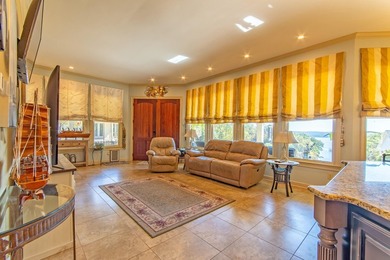 Wake up to breathtaking views of Pickwick Lake from nearly every - photo 12