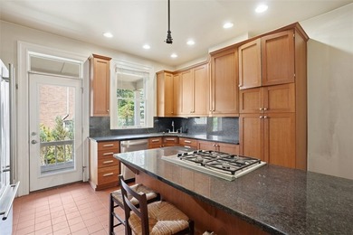 Welcome to this timeless Highland Park gem, where classic - photo 15