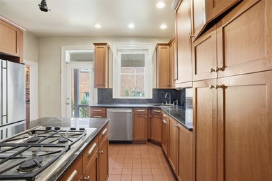 Welcome to this timeless Highland Park gem, where classic - photo 17