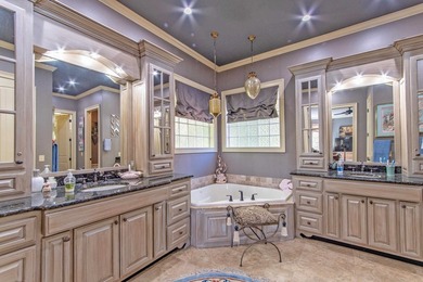 Wake up to breathtaking views of Pickwick Lake from nearly every - photo 19