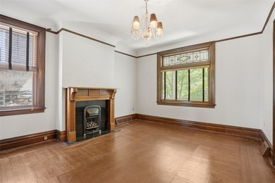Welcome to this timeless Highland Park gem, where classic - photo 20