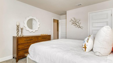 Welcome Forest Shores Villas! The thoughtfully designed interior - photo 23