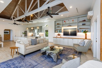 Perched along the slopes of Holualoa behind a private gated - photo 4