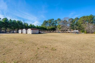 Nestled on a generous 2.4-acre lot in Orangeburg County, 328 - photo 32
