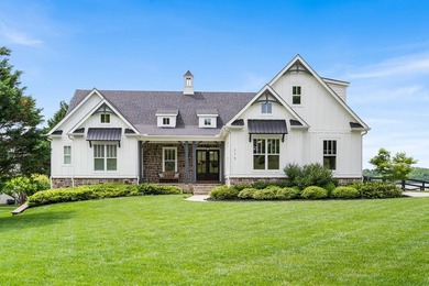 Experience luxury lakefront living on beautiful Lake Chatuge in - photo 4