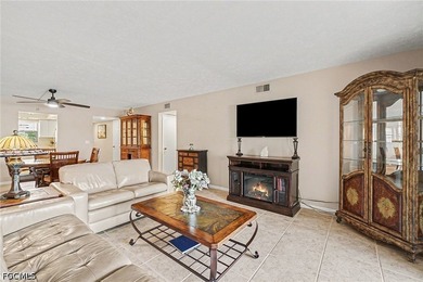 Fantastic first floor, fully furnished 2 bedroom 2 bath Gulf - photo 6