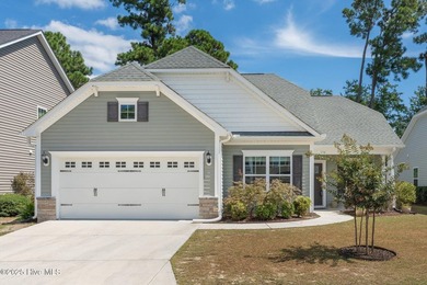 Charming home in an ideal location! This fabulous 3 bed 2 bath - photo 1