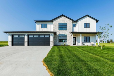 (private lake, pond, creek) Home For Sale in Rock Rapids Iowa