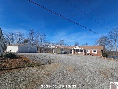 Lake Home For Sale in Benton, Kentucky