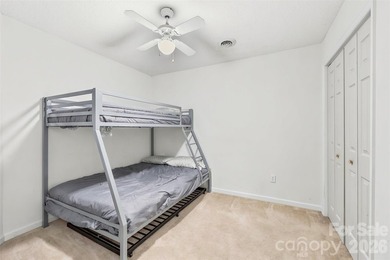 Motivated Seller!! Ground Floor Unit! This cozy 2 bedroom, 2 - photo 18