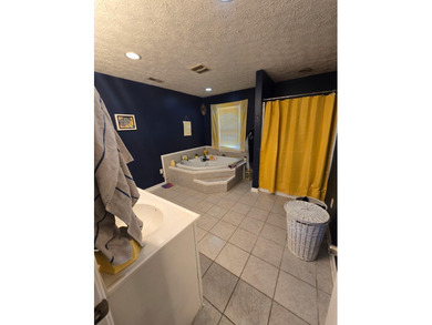 Step inside this great opportunity in Indianapolis! Built in