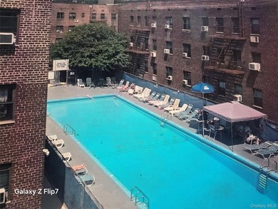 Beautifully updated 2-bedroom, 1-bath brigh unit in the - photo 18