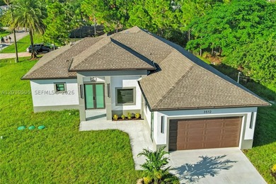 Discover this beautifully designed 5-bedroom, 4-bathroom corner - photo 2