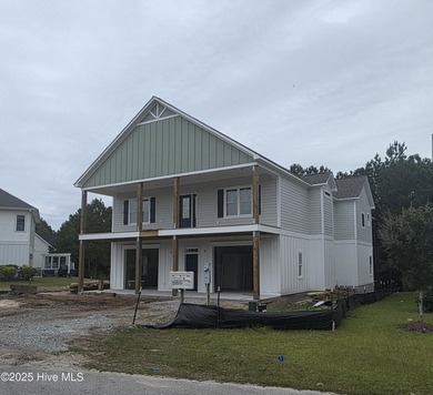 Perfectly located 4 Bedroom / 3.5 Bath home with an ADDITIONAL