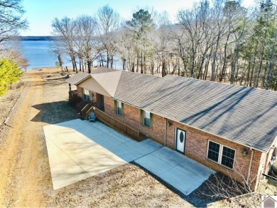 Lake Home For Sale in New Concord, Kentucky