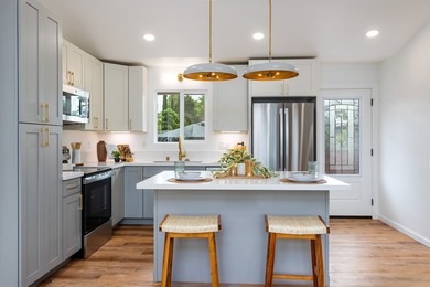 Welcome to this brand new 3 bedroom, 2 bathroom home in - photo 6