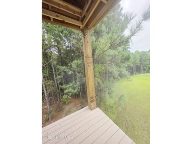 Perfectly located 4 Bedroom / 3.5 Bath home with an ADDITIONAL