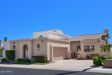 Lake Townhome/Townhouse For Sale in Scottsdale, Arizona