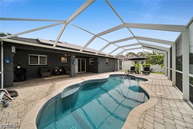 Welcome to 636 SW 10th St., Cape Coral! This turnkey - photo 2
