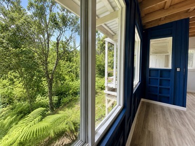 **Off-Grid Tropical Garden Retreat in Lower Puna** Located in - photo 4