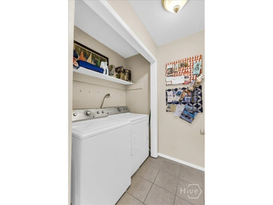 Charming 2BR/2BA second-floor condo on Wilmington Island - photo 14