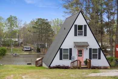 Turnkey Short-Term Rental or Lakehouse opportunity! Super Cute - Lake Home For Sale in Cross Hill, South Carolina