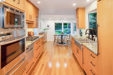 Welcome to 70 St. James Place - a beautifully reimagined - photo 26