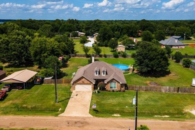 Beautiful & well maintained 4-bedroom, 2-bath home perfectly - photo 29