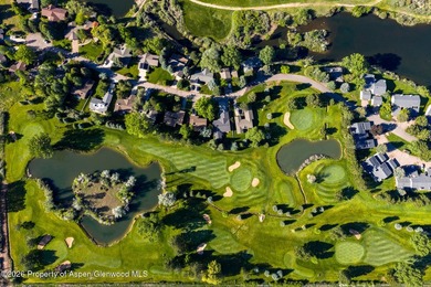 Tucked away on a quiet cul-de-sac backing directly to the golf - photo 33