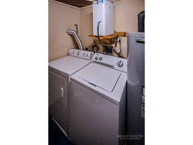 Great price on a large 3 bedroom, two and a half bath Beech - photo 37