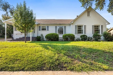 Lake Waco Home Active Under Contract in Waco Texas