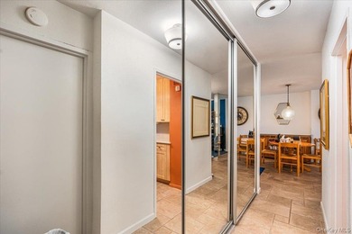 Welcome to the Largest One Bedroom, Junior 4 Luxury Apartment at - photo 14