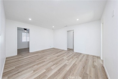 TWO DETACHED RIVERVIEW WEST HOMES ON A 16,010 Sq Ft R1 CORNER - photo 15