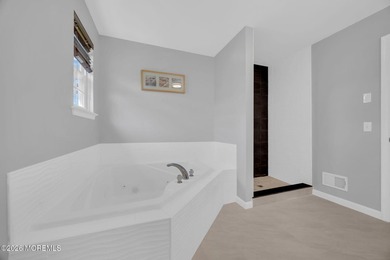 Calling for Highest & Best Offer to be submitted to Listing - photo 33