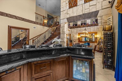A beautifully designed home in the sought-after Worthington - photo 6
