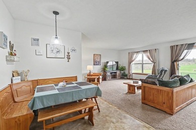Well into over $30,000 in equity! With a recent appraisal MUCH - photo 11