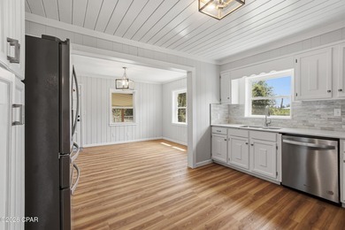 Cute. Updated. Move-in ready. Centrally located. This is a great - photo 15