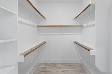 Discover this stunning brand-new 4-bedroom, 2-bathroom home in - photo 19