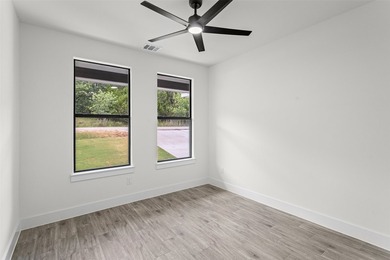 Discover this stunning brand-new 4-bedroom, 2-bathroom home in - photo 25
