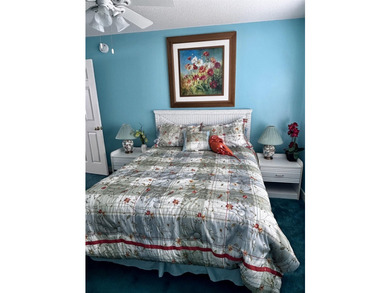 Rare offering of this fully furnished and very well maintained - photo 26