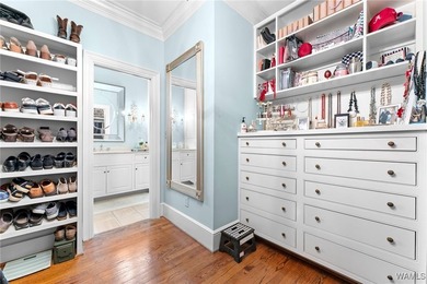 Exceptional two-story home with a fully finished basement - photo 26