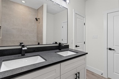 Discover this stunning brand-new 4-bedroom, 2-bathroom home in - photo 30