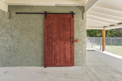 Cute. Updated. Move-in ready. Centrally located. This is a great - photo 31