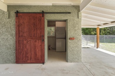 Cute. Updated. Move-in ready. Centrally located. This is a great - photo 32